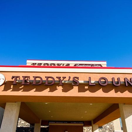 Teddy'S Residential Suites Watford City Ngoại thất bức ảnh