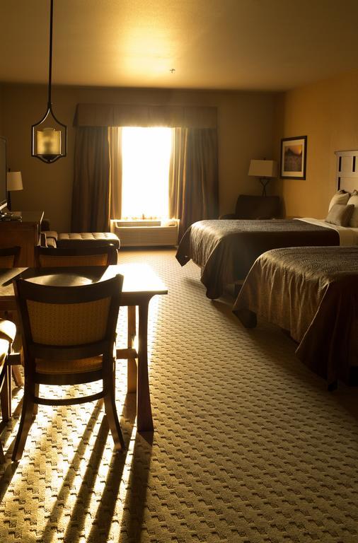 Teddy'S Residential Suites Watford City Ngoại thất bức ảnh