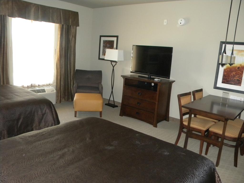 Teddy'S Residential Suites Watford City Ngoại thất bức ảnh