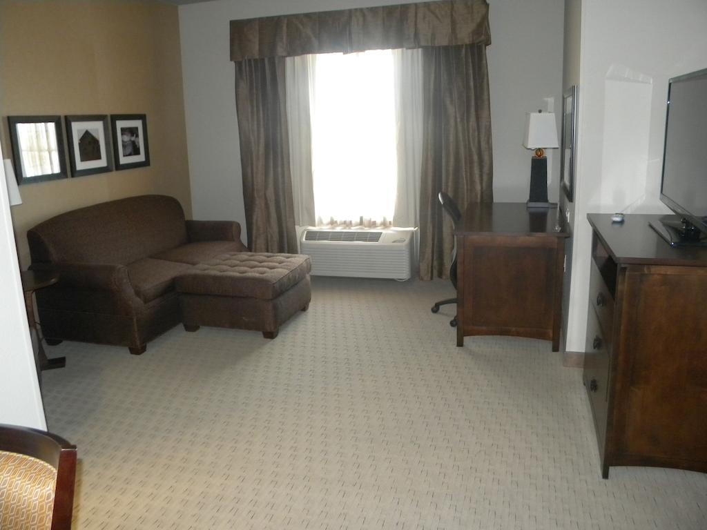 Teddy'S Residential Suites Watford City Ngoại thất bức ảnh