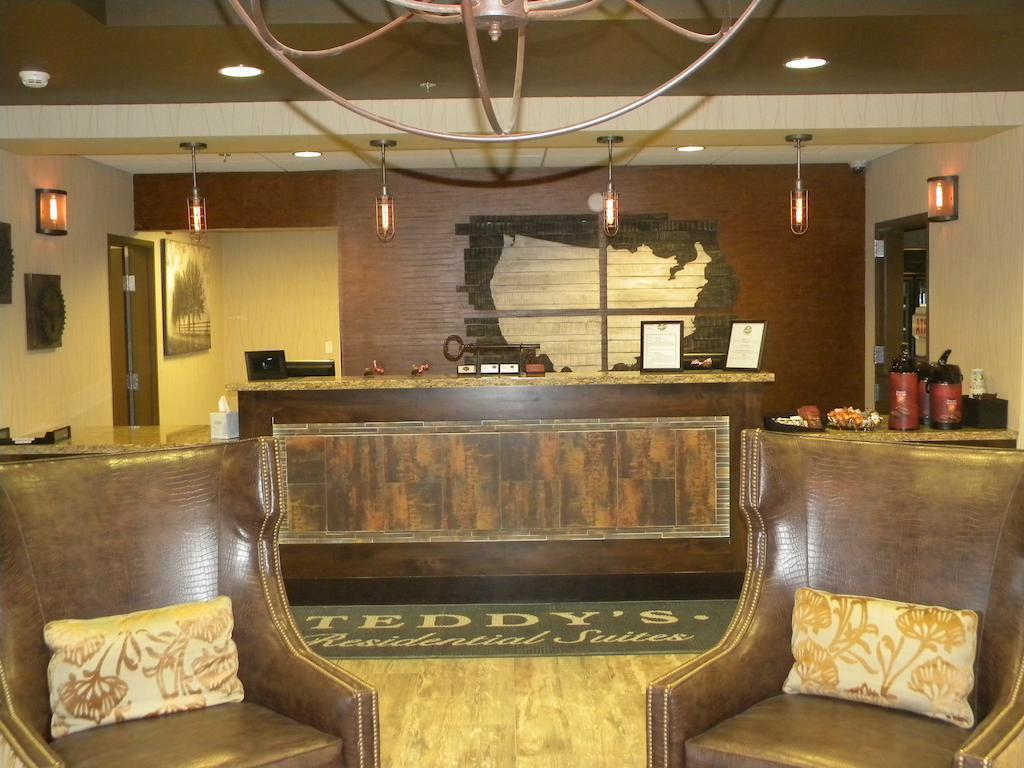 Teddy'S Residential Suites Watford City Ngoại thất bức ảnh
