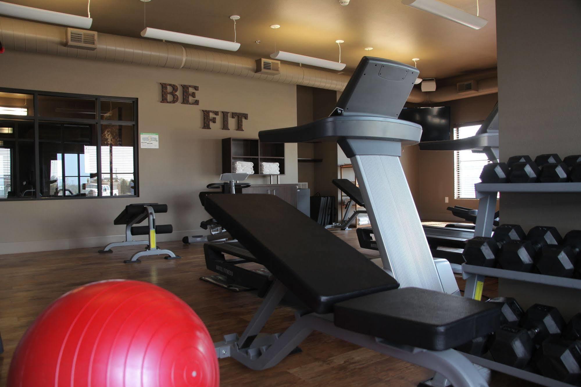 Teddy'S Residential Suites Watford City Ngoại thất bức ảnh